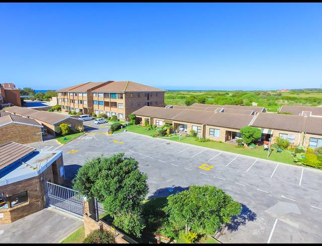1 BEDROOM TOWNHOUSE RENTED IN SUMMERSTRAND